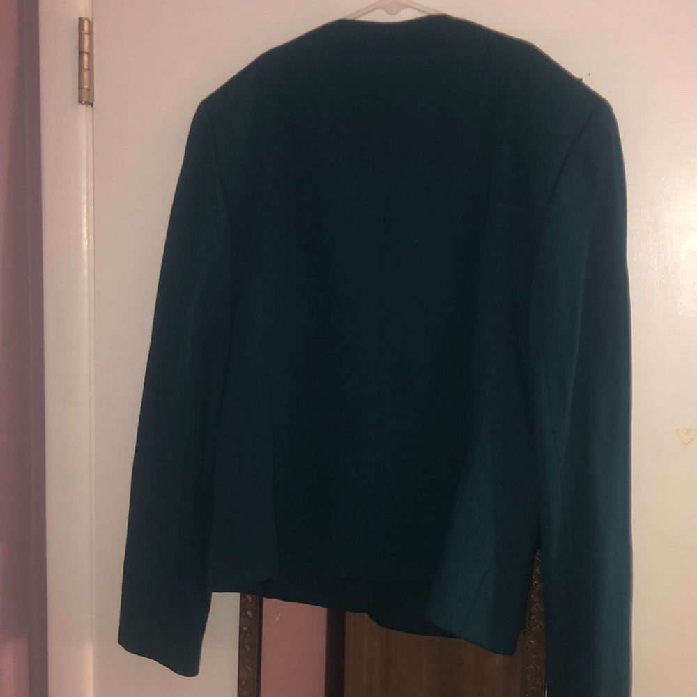 Woman’s Blazer - Picture 5 of 5